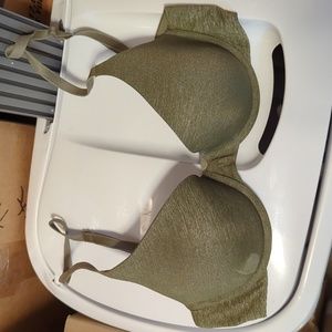 Victoria Secret Uplift Semi Demi Bra